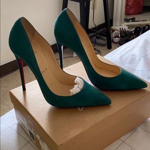 Forest Geeen CuTE
Christian Louboutin